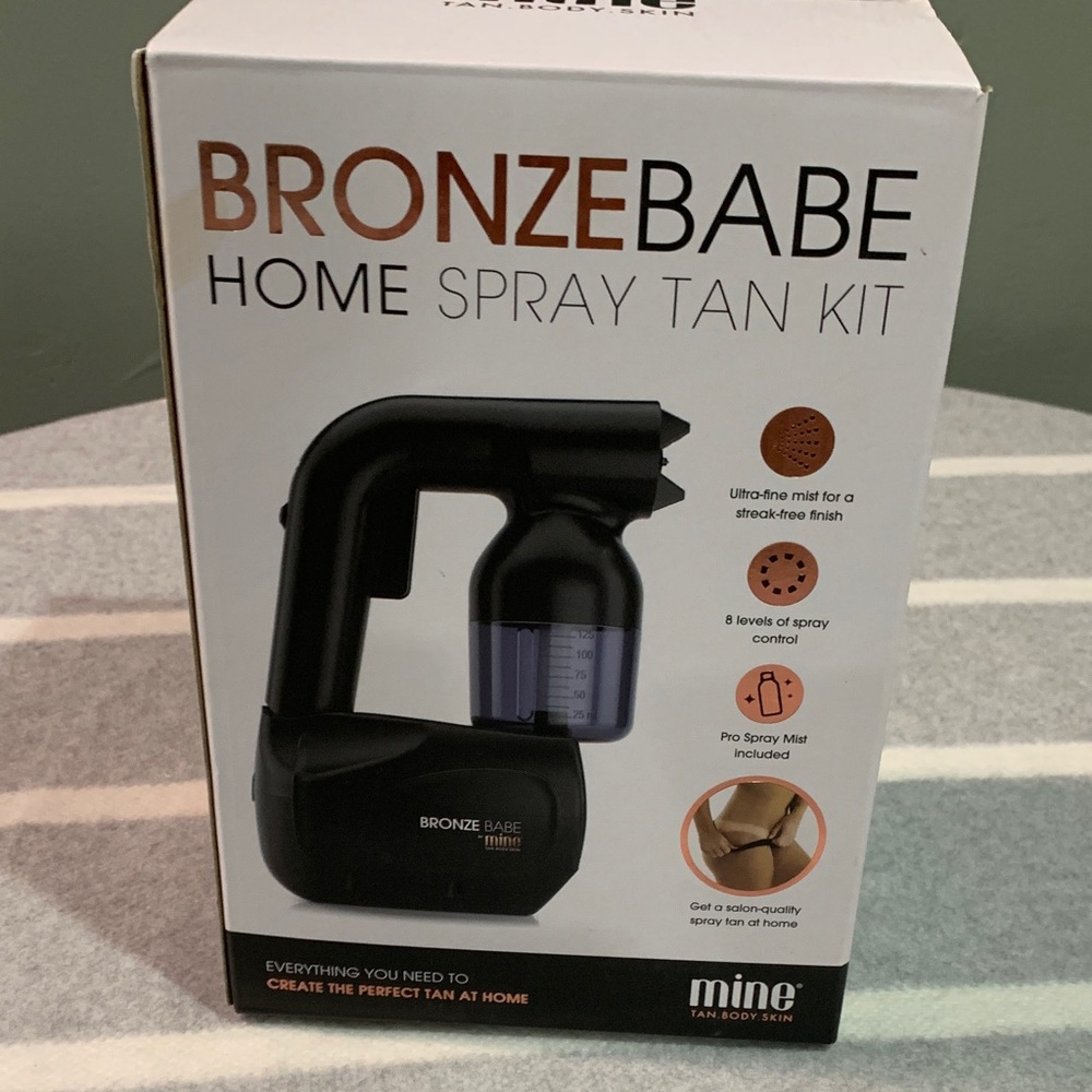 Mine Bronze Babe Spray Tan Kit - Black